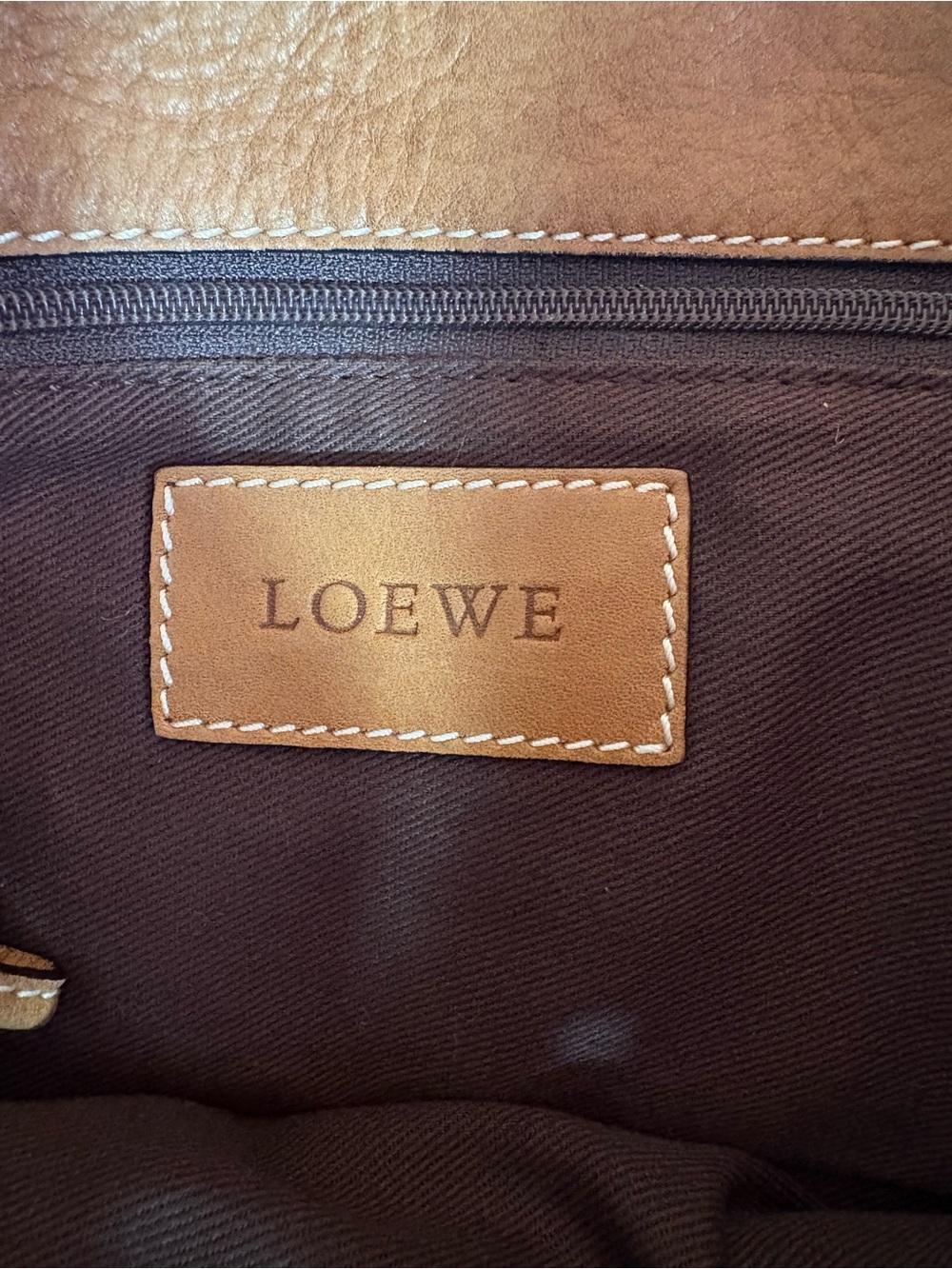 Loewe Leather Shopper Tote/King Tote with Gold Chain Handles - Picture 13 of 16